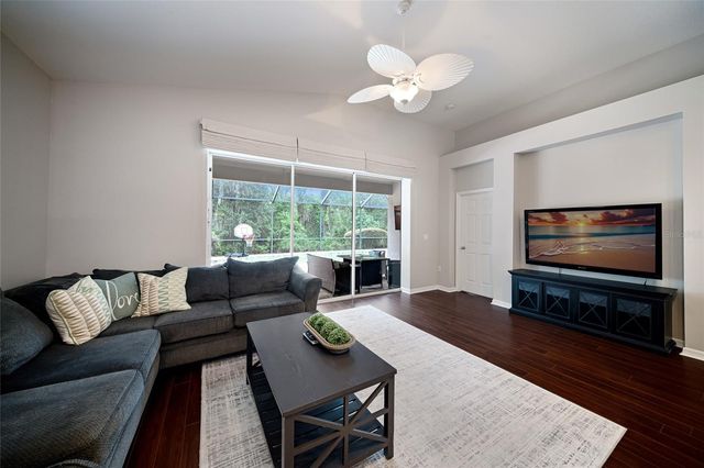 17463 NEW CROSS CIRCLE, Lithia, FL 33547