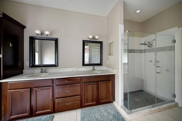 17463 NEW CROSS CIRCLE, Lithia, FL 33547