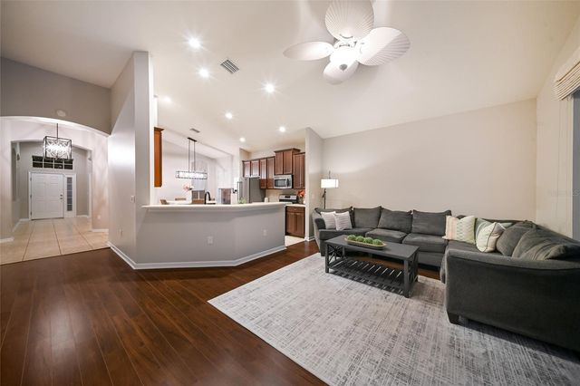 17463 NEW CROSS CIRCLE, Lithia, FL 33547