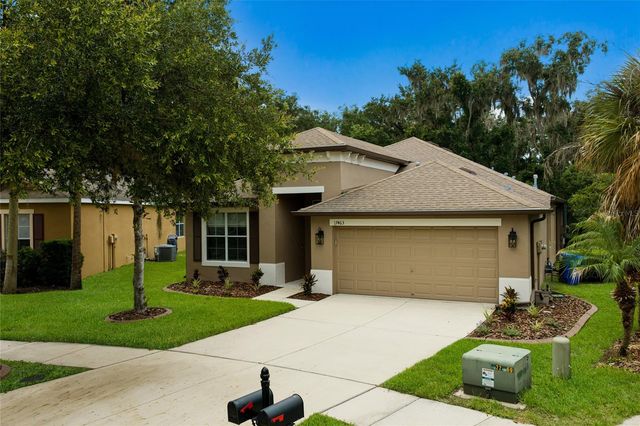17463 NEW CROSS CIRCLE, Lithia, FL 33547