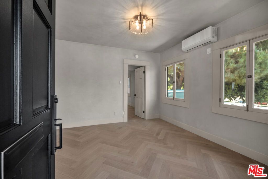 215 Newland Street, Los Angeles, CA 90042 — photo 4