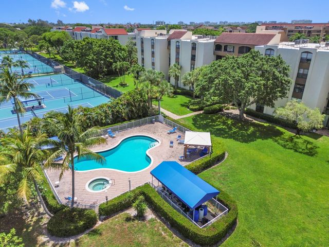 955 Egret Circle 408, Delray Beach, FL 33444