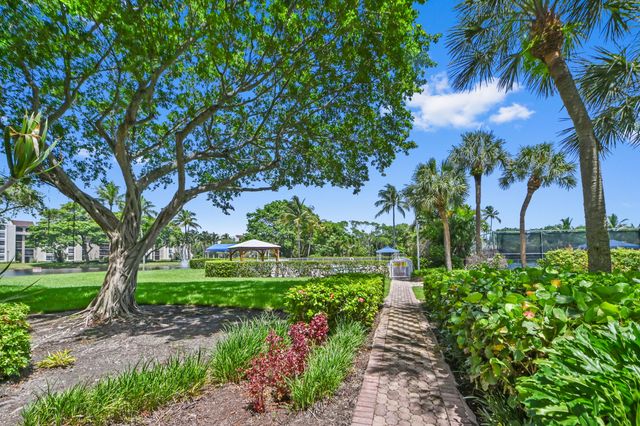 955 Egret Circle 408, Delray Beach, FL 33444