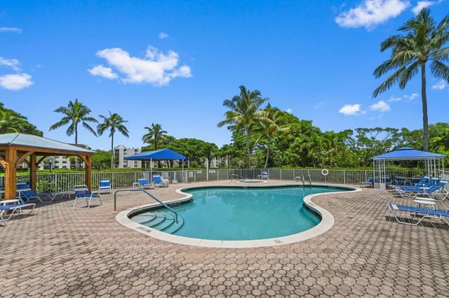 955 Egret Circle 408, Delray Beach, FL 33444