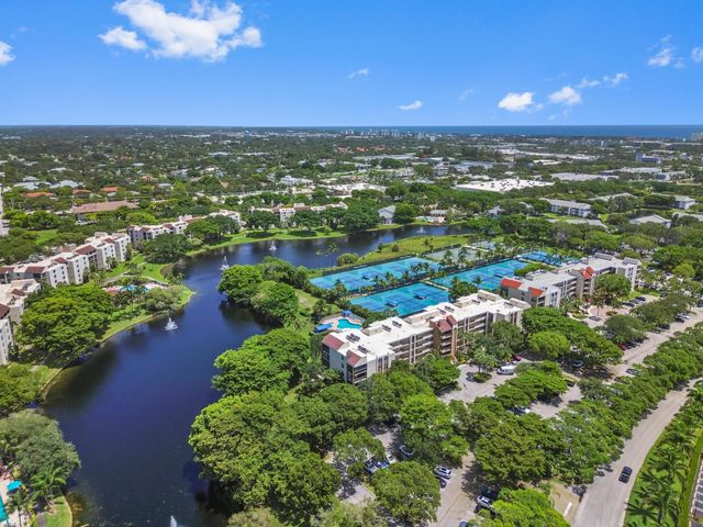 955 Egret Circle 408, Delray Beach, FL 33444