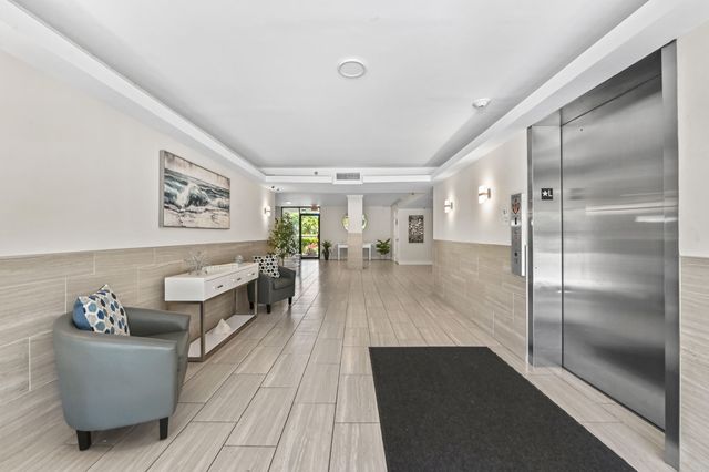 955 Egret Circle 408, Delray Beach, FL 33444