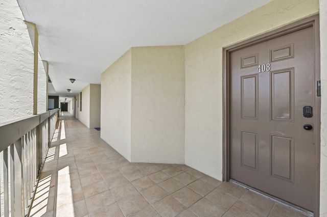 955 Egret Circle 408, Delray Beach, FL 33444