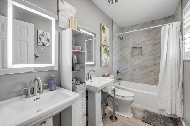 126 WILSON BAY COURT, Sanford, FL 32771