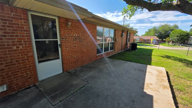 6251 Shadydell Drive, Fort Worth, TX 76135
