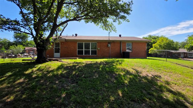 6251 Shadydell Drive, Fort Worth, TX 76135