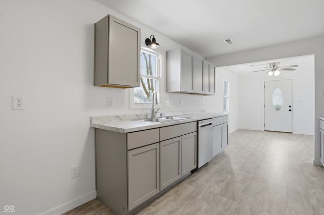 1008 E 7th Street, Greenfield, IN 46140