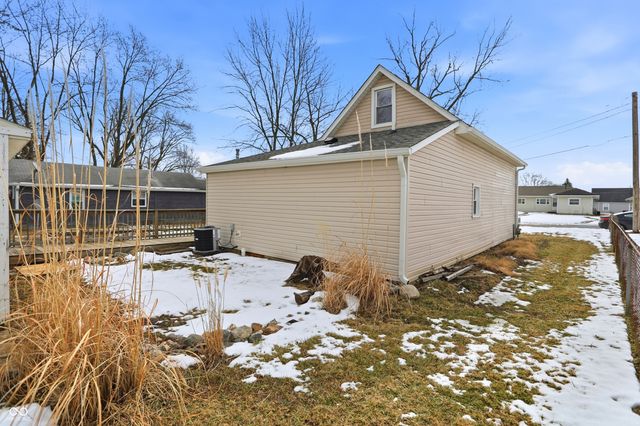 1008 E 7th Street, Greenfield, IN 46140