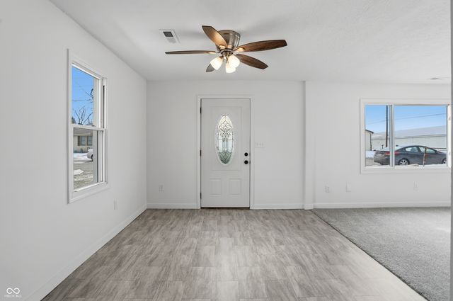 1008 E 7th Street, Greenfield, IN 46140