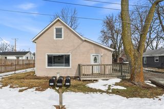 1008 E 7th Street, Greenfield, IN 46140