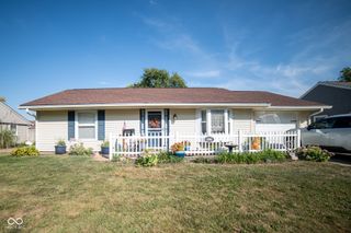 1037 Warwick Road, Whiteland, IN 46184