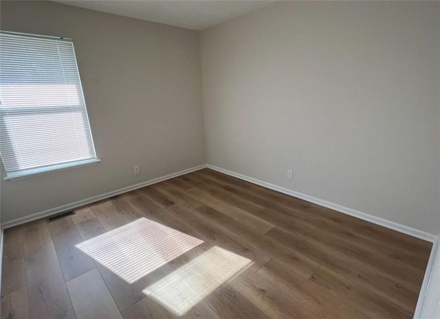 20701 Walker Road, Spring Hill, KS 66083