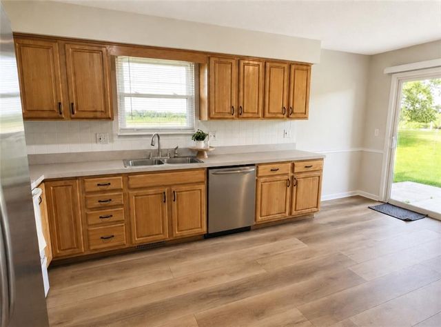 20701 Walker Road, Spring Hill, KS 66083