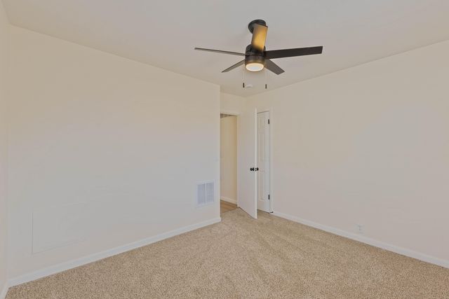 2224 S 7TH Street, Council Bluffs, IA 51501