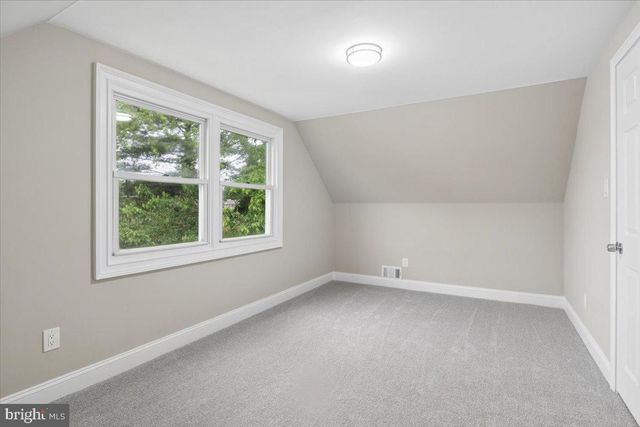 38 GRAMERCY LN, Willingborough, NJ 08046