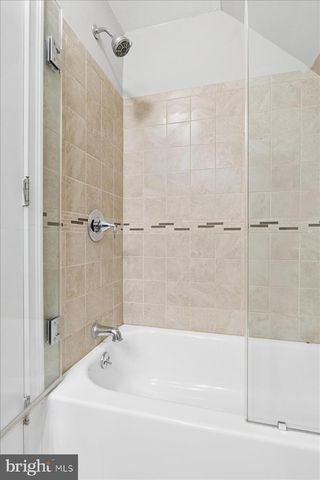 38 GRAMERCY LN, Willingborough, NJ 08046