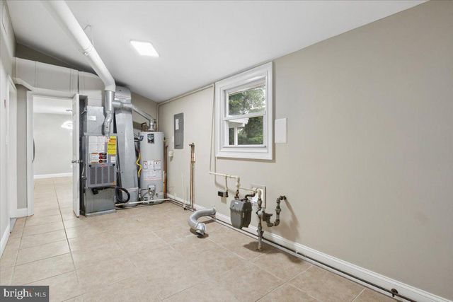 38 GRAMERCY LN, Willingborough, NJ 08046
