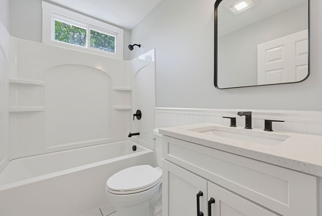 13 Fairway Lane, Medway, MA 02053