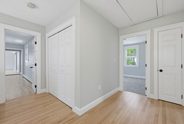13 Fairway Lane, Medway, MA 02053