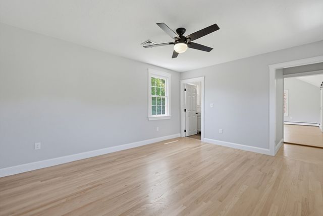 13 Fairway Lane, Medway, MA 02053