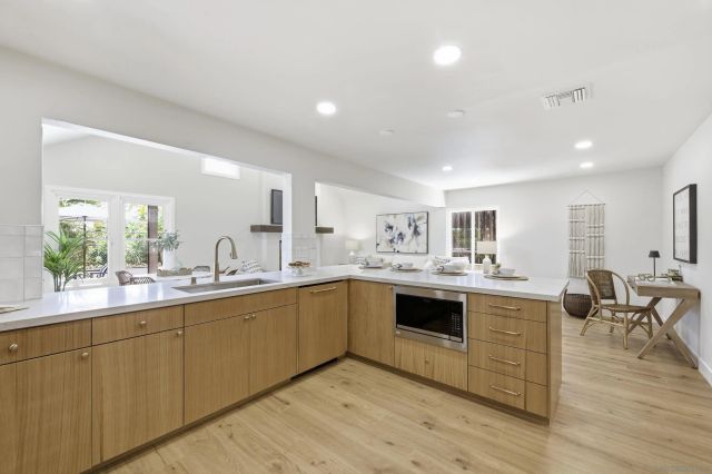1519 Valleda Lane, Encinitas, CA 92024