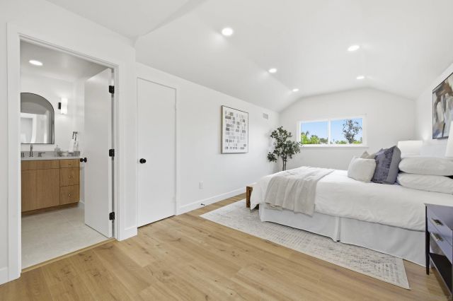 1519 Valleda Lane, Encinitas, CA 92024