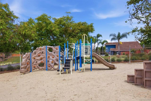 1519 Valleda Lane, Encinitas, CA 92024