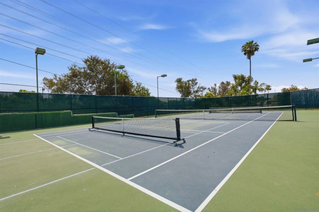 1519 Valleda Lane, Encinitas, CA 92024