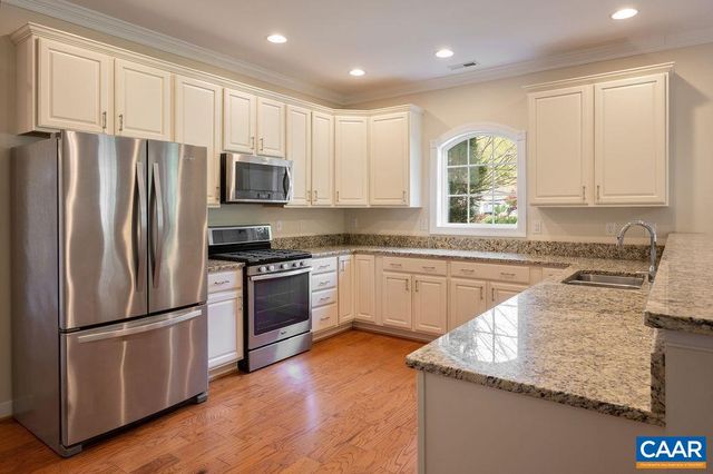 908 SWAN RIDGE RD, Charlottesville, VA 22903