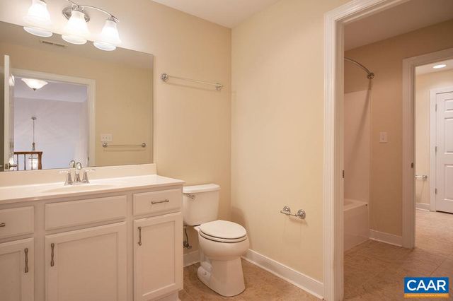 908 SWAN RIDGE RD, Charlottesville, VA 22903