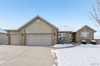 1869 Robins Mill Court, Maryville, IL 62062