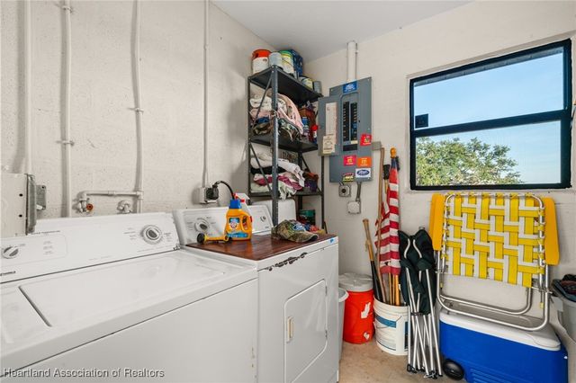 1554 N Oak Park Avenue, Avon Park, FL 33825