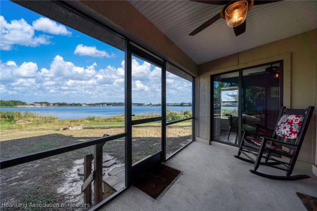 1554 N Oak Park Avenue, Avon Park, FL 33825