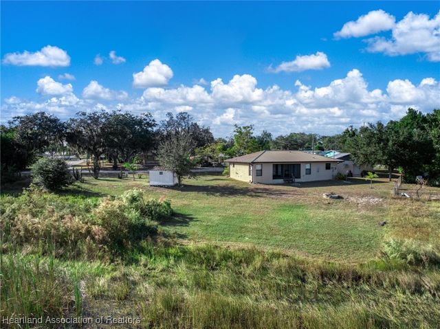 1554 N Oak Park Avenue, Avon Park, FL 33825