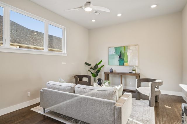 5914 Lindell Avenue 200, Dallas, TX 75206