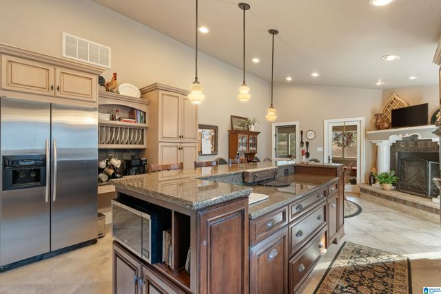 556 MARTIN LANE, Helena, AL 35080