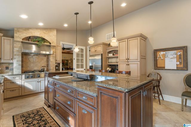 556 MARTIN LANE, Helena, AL 35080