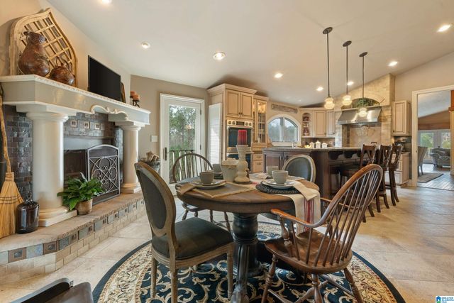 556 MARTIN LANE, Helena, AL 35080