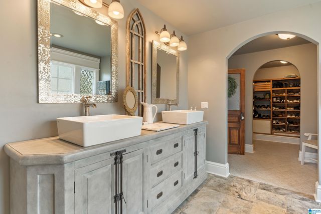 556 MARTIN LANE, Helena, AL 35080