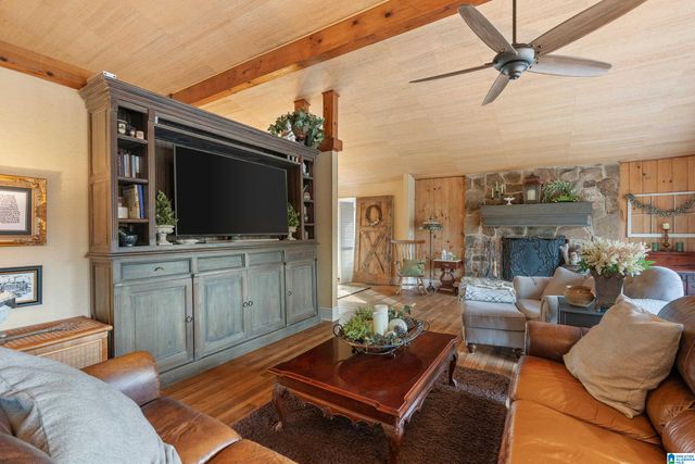 556 MARTIN LANE, Helena, AL 35080