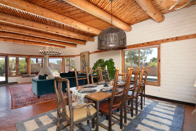 77 Dulce Court, Corrales, NM 87048