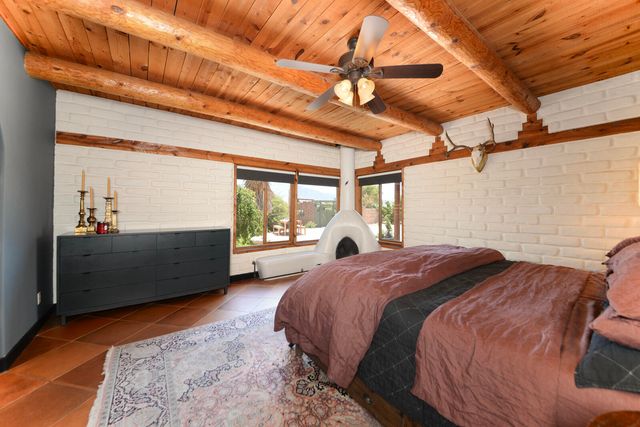 77 Dulce Court, Corrales, NM 87048