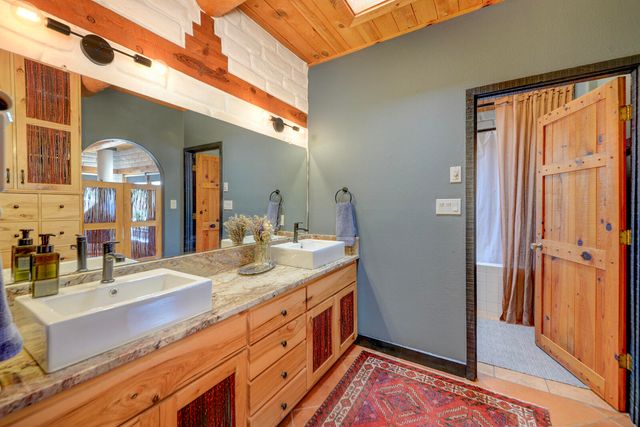 77 Dulce Court, Corrales, NM 87048