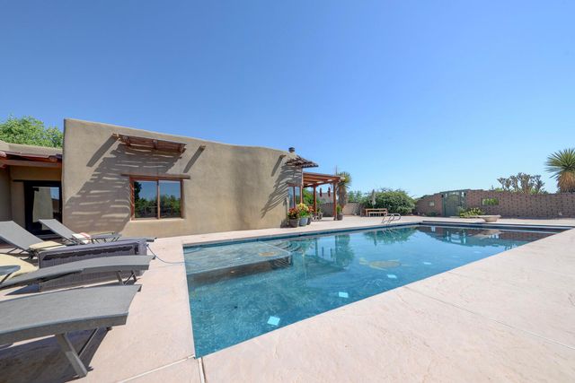 77 Dulce Court, Corrales, NM 87048