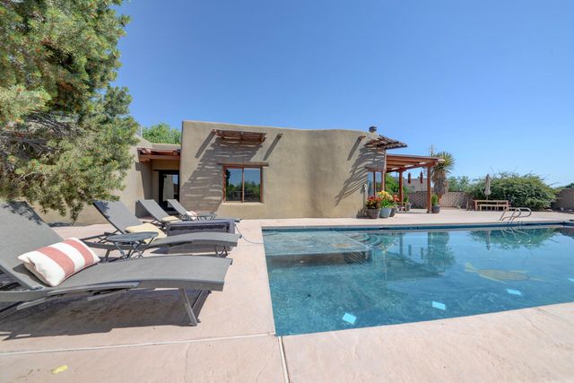 77 Dulce Court, Corrales, NM 87048
