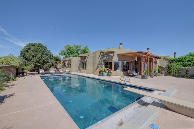 77 Dulce Court, Corrales, NM 87048